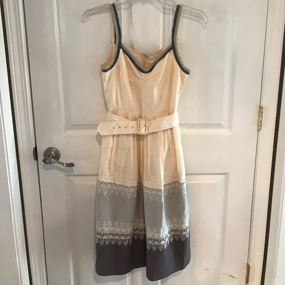 Casual BCBG belted dress